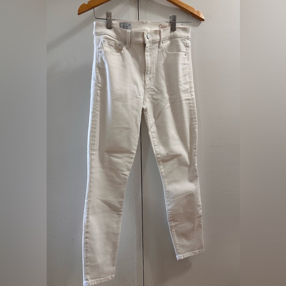 White Gap Skinny Jeans